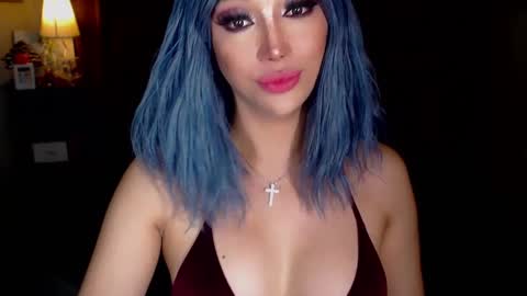 Snapshot of angelicqueents chatting on 02-20-25, 01:08 MS. AMALIA online show from 02-20-25, 01:08