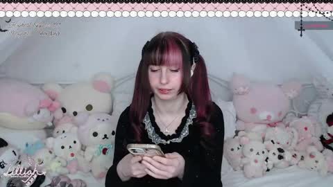 Snapshot of angelillic chatting on 05-10-26, 02:28 lillian online show from 05-10-26, 02:28