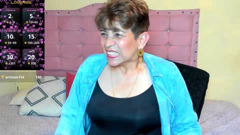 Snapshot of angelina_stone_65 chatting on 01-09-25, 01:08 Angelina online show from 01-09-25, 01:08