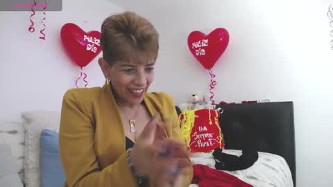 Snapshot of angelina_stone_65 chatting on 02-14-25, 02:07 Angelina online show from 02-14-25, 02:07