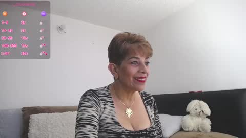 Snapshot of angelina_stone_65 chatting on 02-17-25, 08:47 Angelina online show from 02-17-25, 08:47