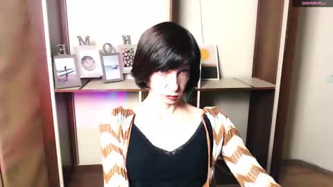 Angelina online show from 10-30-25, 08:16