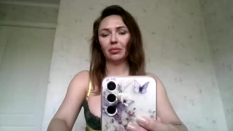 angelinalove28 online show from 04-26-26, 07:39