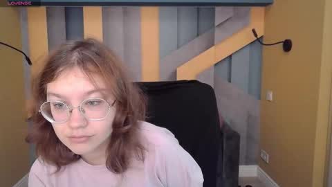 Snapshot of angelinalow chatting on 11-02-25, 06:27 AngelinaLow online show from 11-02-25, 06:27