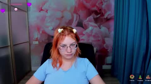 Snapshot of angelinalow chatting on 11-27-25, 01:02 AngelinaLow online show from 11-27-25, 01:02