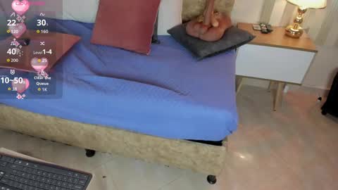 Snapshot of angelinarouse_ chatting on 10-04-25, 05:27 angelinarouse_ online show from 10-04-25, 05:27