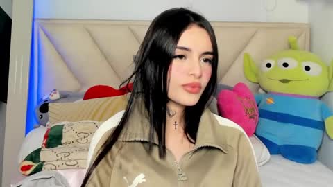 Angeline Smith  online show from 03-04-25, 03:33