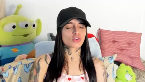 Angeline Smith  online show from 10-08-25, 04:59