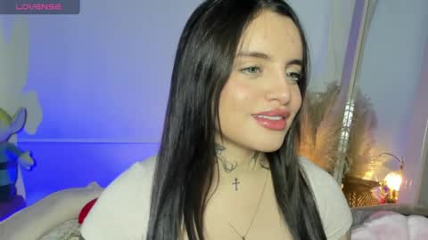 Snapshot of angeline__smith chatting on 06-06-26, 01:32 Angeline Smith online show from 06-06-26, 01:32