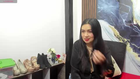 Snapshot of angelinee39 chatting on 10-19-25, 09:10 angeline online show from 10-19-25, 09:10