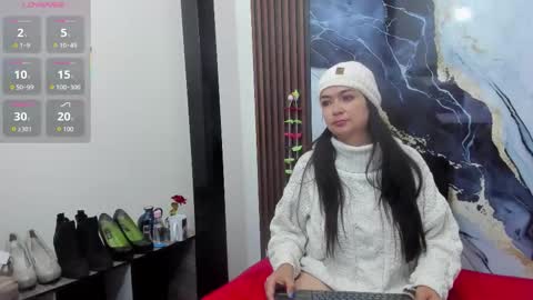 Snapshot of angelinee39 chatting on 10-24-25, 09:17 angeline online show from 10-24-25, 09:17