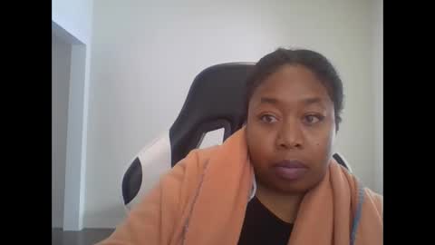 Snapshot of angeliquebelcaliz chatting on 02-20-25, 04:25 angeliquebelcaliz online show from 02-20-25, 04:25