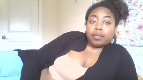 Snapshot of angeliquebelcaliz chatting on 09-24-25, 05:38 angeliquebelcaliz online show from 09-24-25, 05:38