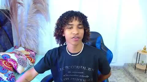 Angel online show from 04-27-26, 08:51