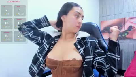 Snapshot of angell_cooper8 chatting on 06-26-26, 03:11 Angell cooper8 online show from 06-26-26, 03:11