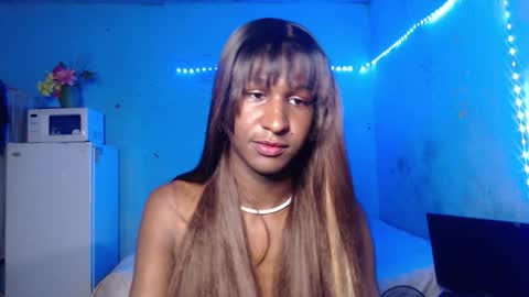 Snapshot of angell_dustt chatting on 10-22-25, 02:01 Danielle online show from 10-22-25, 02:01