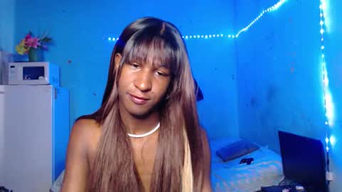 Snapshot of angell_dustt chatting on 10-26-25, 07:31 Danielle online show from 10-26-25, 07:31