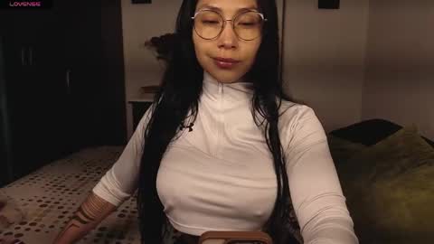  ANGELA ISABELLA  online show from 04-28-26, 12:31