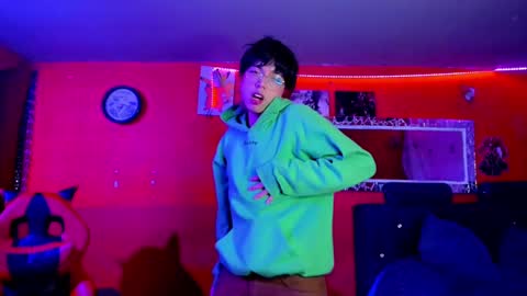 Angel  online show from 03-10-25, 05:43