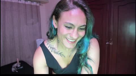 Snapshot of angellys_fit chatting on 12-21-24, 12:09 Angel online show from 12-21-24, 12:09