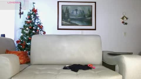 Angelm888-  online show from 12-21-25, 05:03