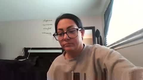 Angel Marie online show from 12-01-25, 05:51