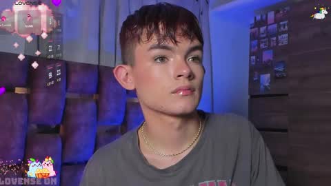 Angelo I work from home this is my room  online show from 03-11-25, 11:01