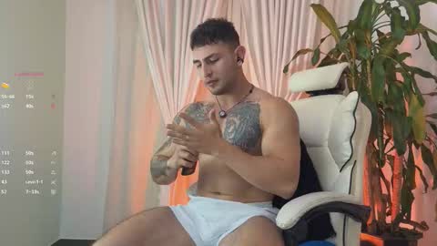 Angelo Ferro online show from 12-22-25, 03:58