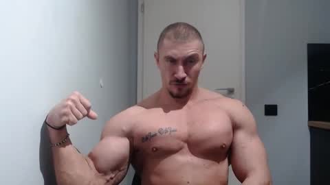  ------- SEX SHOW WITH GUYS AND GIRLS  MUSCLE SHOW online show from 12-01-24, 05:46