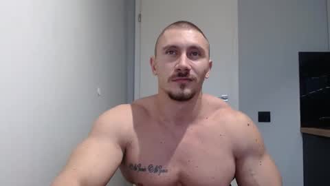  ------- SEX SHOW WITH GUYS AND GIRLS  MUSCLE SHOW online show from 12-25-24, 11:33