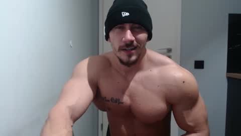  ------- SEX SHOW WITH GUYS AND GIRLS  MUSCLE SHOW online show from 01-16-25, 10:12