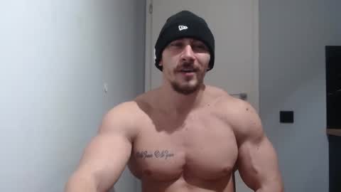  ------- SEX SHOW WITH GUYS AND GIRLS  MUSCLE SHOW online show from 01-22-25, 10:26