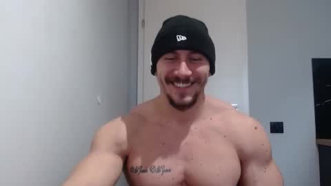  ------- SEX SHOW WITH GUYS AND GIRLS  MUSCLE SHOW online show from 01-23-25, 09:29