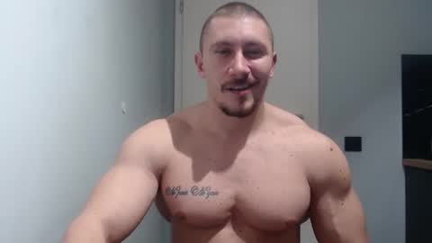 ------- SEX SHOW WITH GUYS AND GIRLS  MUSCLE SHOW online show from 02-26-25, 06:54