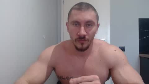  ------- SEX SHOW WITH GUYS AND GIRLS  MUSCLE SHOW online show from 03-11-25, 11:55