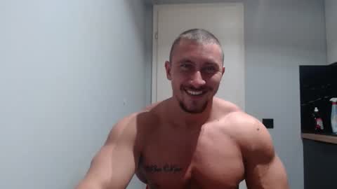  ------- SEX SHOW WITH GUYS AND GIRLS  MUSCLE SHOW online show from 12-19-25, 06:26