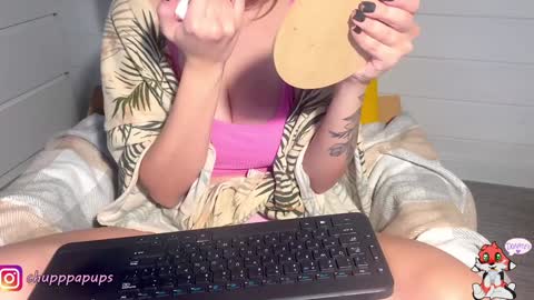 Snapshot of angelok_ chatting on 12-19-24, 06:01 My name is Ena. You will make me very happy if you subscribe. Love you  online show from 12-19-24, 06:01