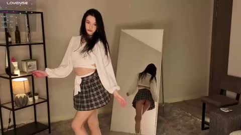 Snapshot of angelospace chatting on 12-14-25, 01:27 Megan online show from 12-14-25, 01:27