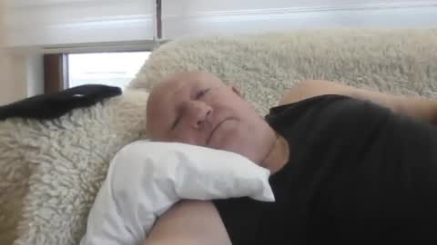 Snapshot of angelps1960 chatting on 02-10-26, 06:39 angelps1960 online show from 02-10-26, 06:39