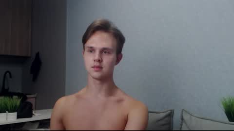 Angel online show from 09-28-25, 07:08