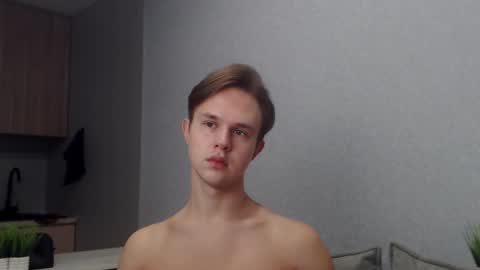 Snapshot of angelraaay chatting on 11-14-25, 09:08 Angel online show from 11-14-25, 09:08