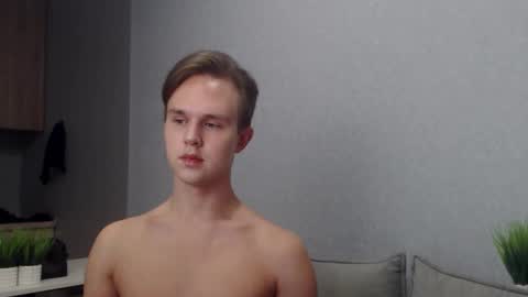 Snapshot of angelraaay chatting on 11-16-25, 03:06 Angel online show from 11-16-25, 03:06