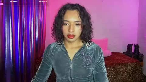  online show from 05-10-26, 01:33