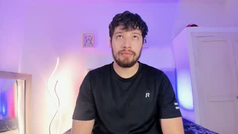 Snapshot of angelsmoke29 chatting on 02-22-26, 05:44 Angel online show from 02-22-26, 05:44