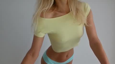 Alesia online show from 12-14-25, 10:42