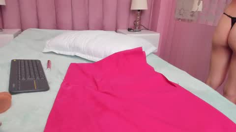 Angel  online show from 01-25-25, 04:03