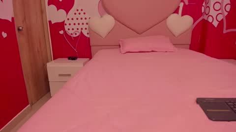 Angel  online show from 02-14-25, 09:24