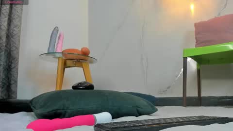 ANGIE online show from 03-04-25, 01:59