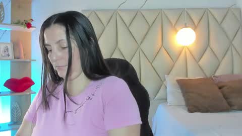 ANGIE online show from 06-09-26, 02:17
