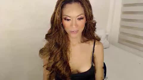 Snapshot of angeltan chatting on 03-05-26, 07:21 lucyblue online show from 03-05-26, 07:21